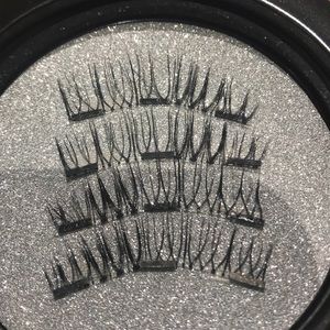 Magnetic lashes